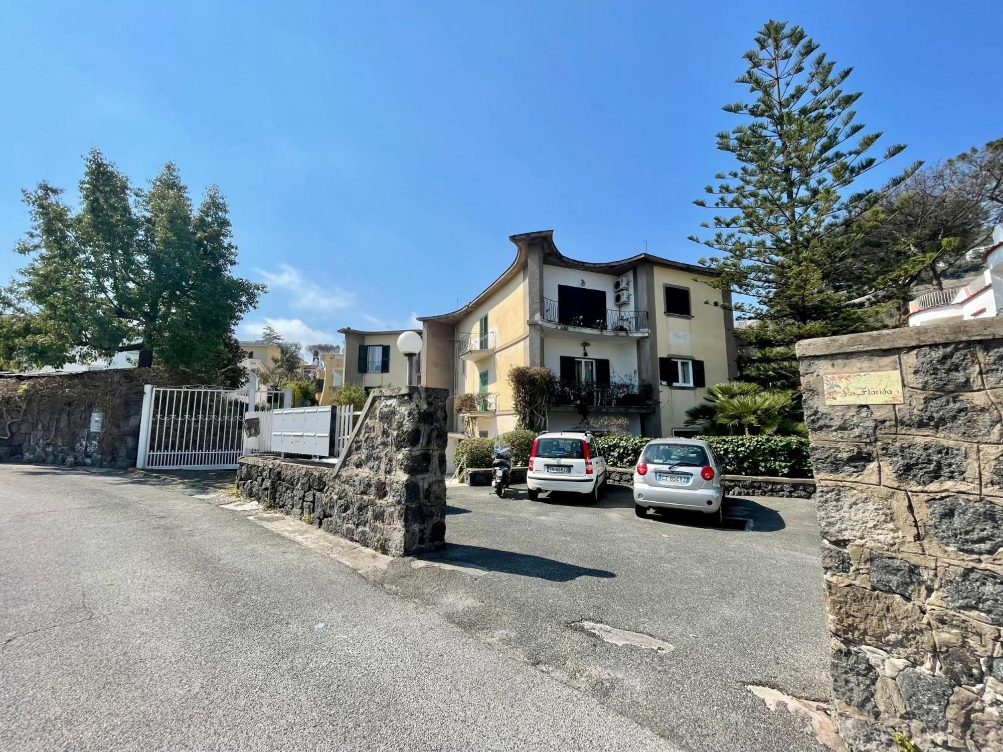 Casa Vacanze Mariafrancesca Ischia Bagian luar foto