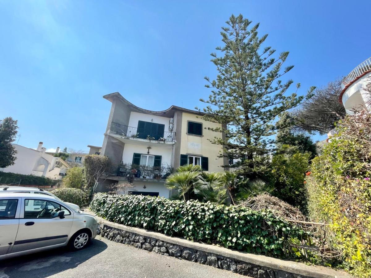Casa Vacanze Mariafrancesca Ischia Bagian luar foto